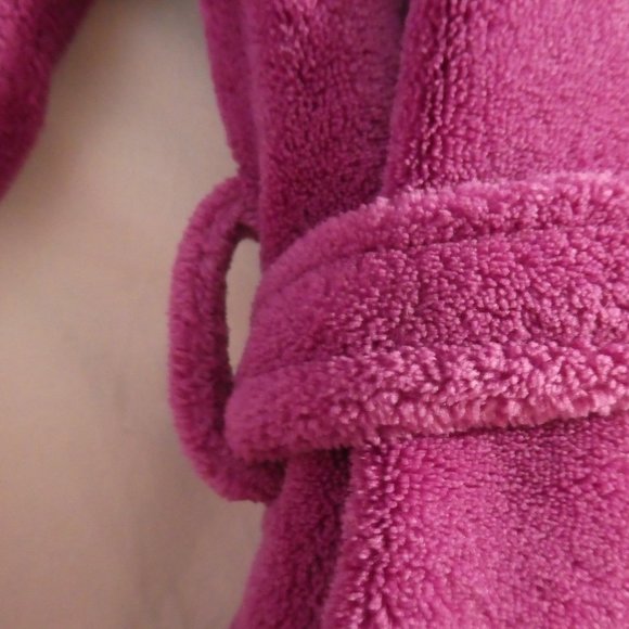 JOE FRESH | large, 10-12 kids | Purple Bathrobe With Snowflake Pocket - Picture 14 of 15